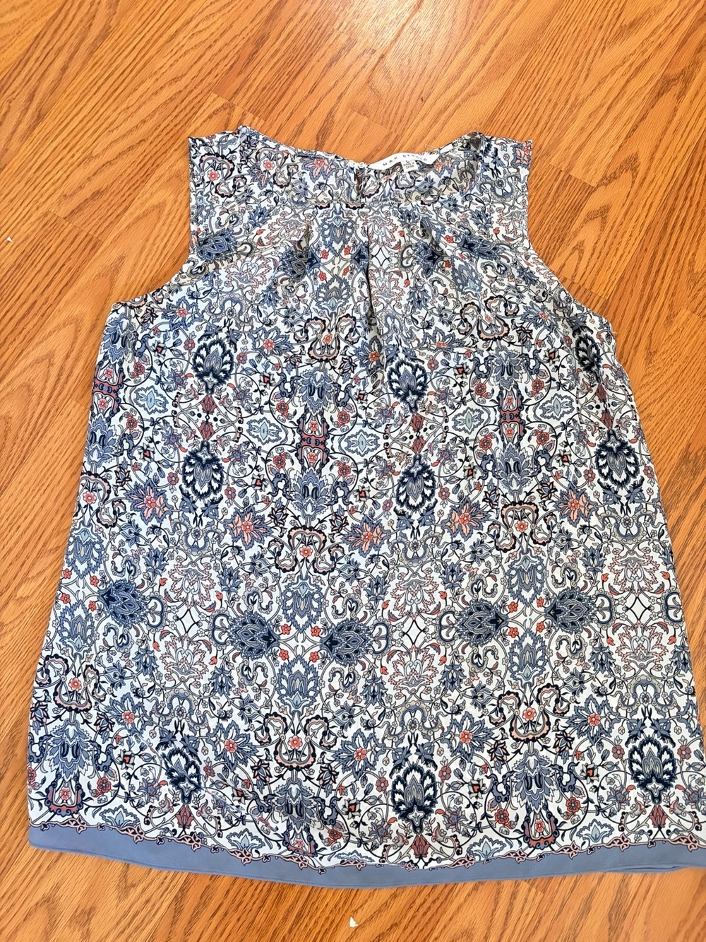 Max Studio Sleeveless Mosaic-Print Camisole in Blue and Cream - Picture 4 of 11